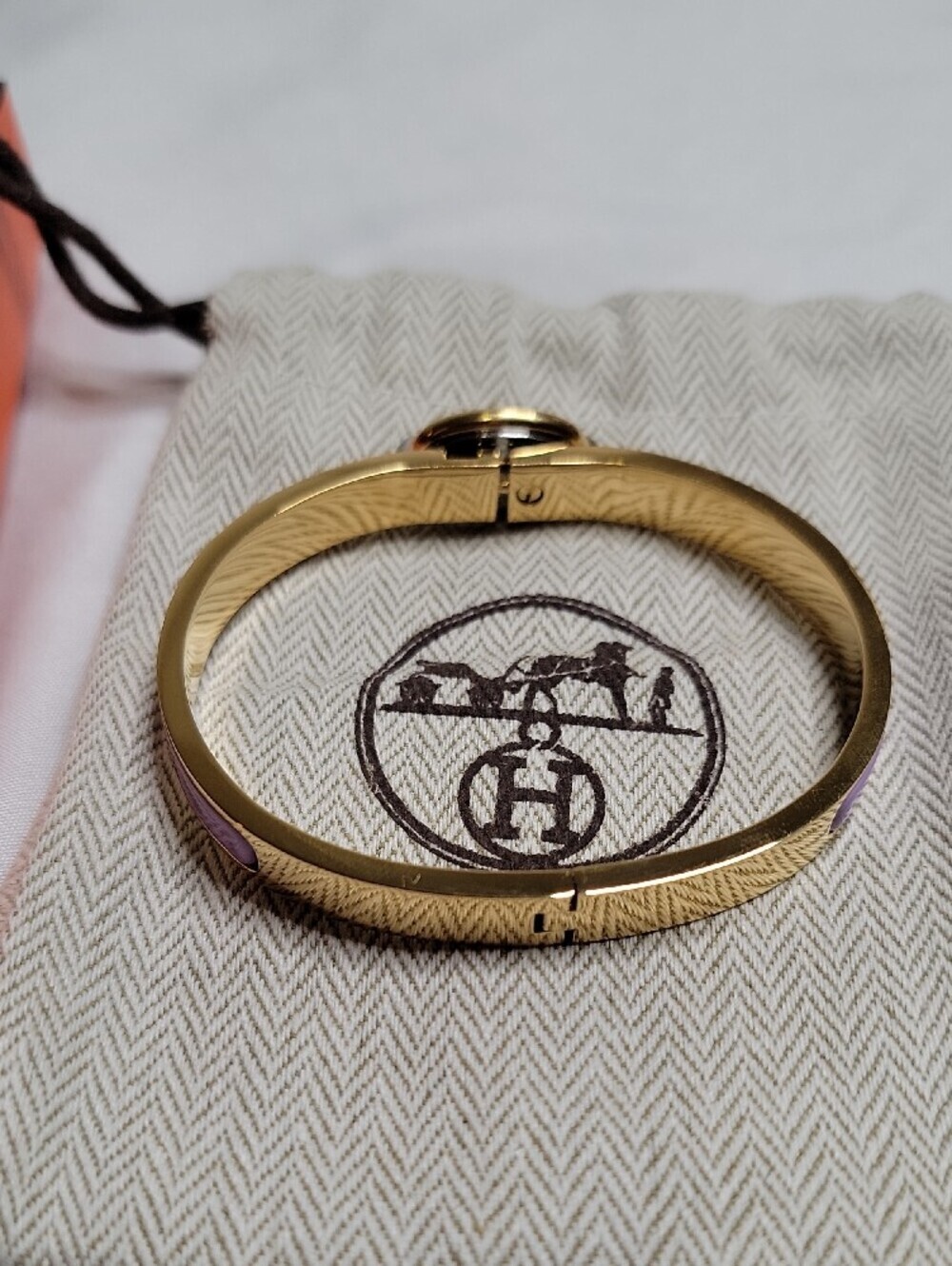 Hermès Mini Clic Chaine D'Ancre Bracelet Gold Finish With Purple Enamel - Picture 4 of 4
